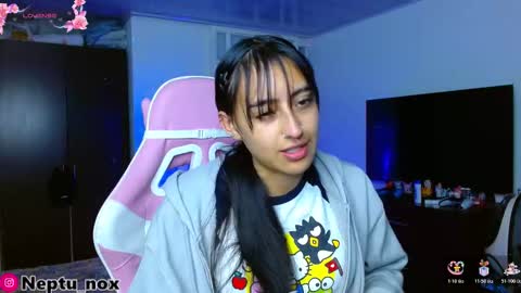 Snapshot of neptu_noxx chatting on January 14, 2:39 am Neptu noxx online show from January 14, 2:39 am