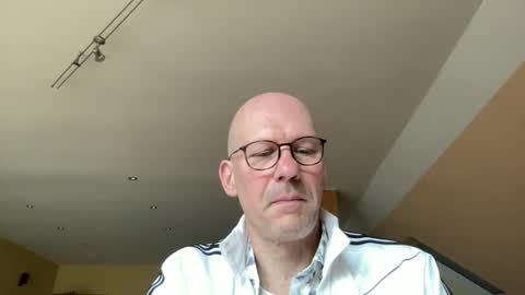 Snapshot of neptunofatlantis chatting on April 4, 8:45 am neptunofatlantis online show from April 4, 8:45 am