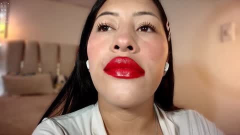 Snapshot of nerak_a chatting on January 9, 6:47 pm Helena    Every Friday new video for my fan club loves  online show from January 9, 6:47 pm