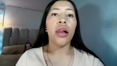 Snapshot of nerak_a chatting on February 15, 8:33 pm Helena    Every Friday new video for my fan club loves  online show from February 15, 8:33 pm