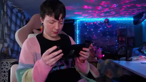 Snapshot of nerdy_squirty chatting on April 20, 5:43 am NerdySquirty online show from April 20, 5:43 am