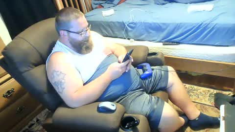 Snapshot of nerdychub4fun chatting on July 28, 12:29 am nerdychub4fun online show from July 28, 12:29 am