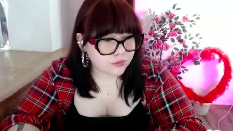 nereia online show from May 14, 8:21 am