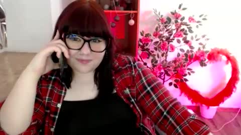 nereia online show from May 14, 8:37 pm