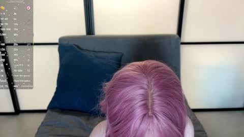 Lori online show from April 4, 9:40 am