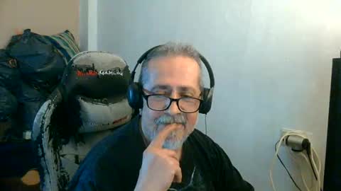 neron401 online show from May 1, 4:11 pm