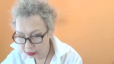 Snapshot of nessyjenixs chatting on November 25, 8:25 am NessyJenixs online show from November 25, 8:25 am