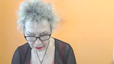 Snapshot of nessyjenixs chatting on February 19, 9:05 am NessyJenixs online show from February 19, 9:05 am