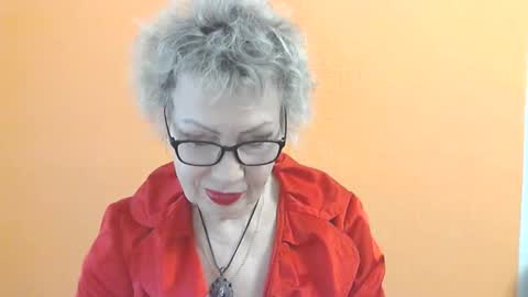Snapshot of nessyjenixs chatting on April 19, 8:24 am NessyJenixs online show from April 19, 8:24 am