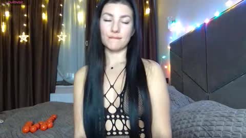 Nessy online show from February 6, 4:10 pm