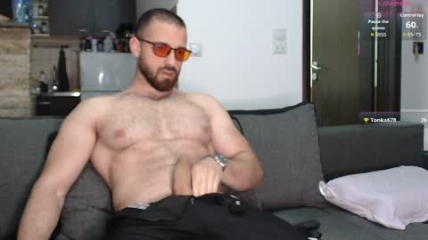 nestornaughty98 online show from May 13, 9:44 pm
