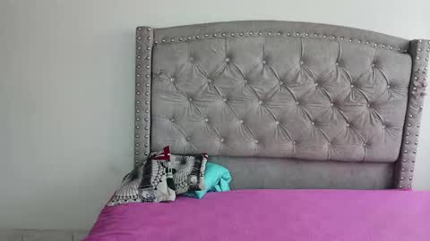 nesuko_kamado online show from September 22, 4:42 pm