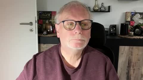 Snapshot of nettermann1968 chatting on October 24, 2:35 pm nettermann1968 online show from October 24, 2:35 pm