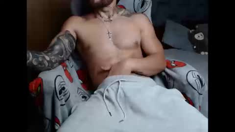 Snapshot of neuttron chatting on March 12, 10:38 pm neuttron online show from March 12, 10:38 pm