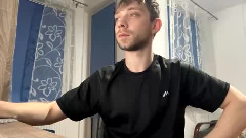 Mark online show from April 1, 9:34 pm