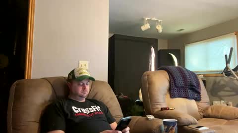 Snapshot of neverwinter44 chatting on February 22, 1:35 pm neverwinter44 online show from February 22, 1:35 pm