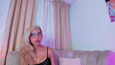 ximena online show from February 23, 11:14 pm