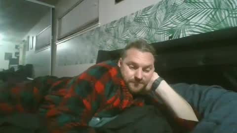 Snapshot of newcreator422 chatting on January 1, 11:49 am newcreator422 online show from January 1, 11:49 am