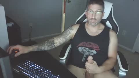 Snapshot of newevo chatting on October 2, 8:49 pm newevo online show from October 2, 8:49 pm