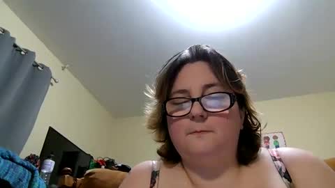 Snapshot of newfieocean401672 chatting on December 10, 12:17 am newfieocean401672 online show from December 10, 12:17 am