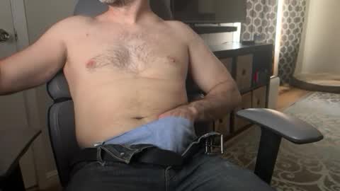 newguy_097 online show from January 14, 9:42 pm