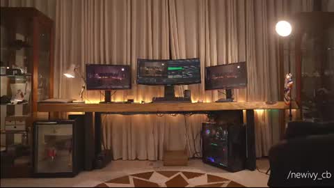 Ivy online show from July 5, 9:44 pm