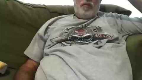 newtman68 online show from October 15, 7:03 pm