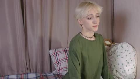 NextVibe1 online show from February 2, 6:39 pm