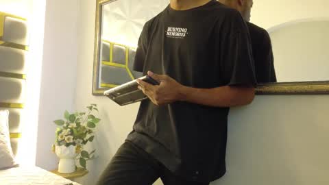 Snapshot of neytanmalcon chatting on October 31, 8:43 pm neytanmalcon online show from October 31, 8:43 pm