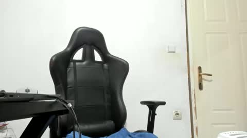 Shinobu Koch online show from January 15, 6:51 am