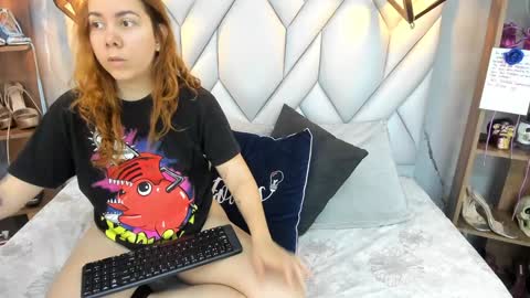 Milena online show from December 13, 1:33 pm