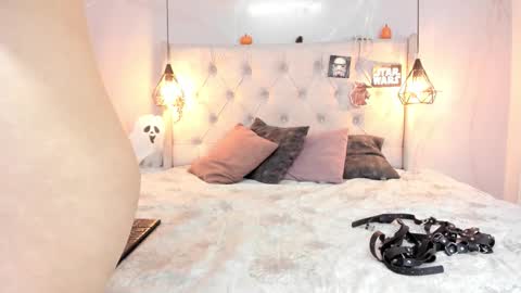 Milena online show from November 8, 1:33 pm