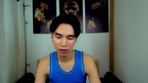 nhicolasklyde online show from September 13, 5:51 am