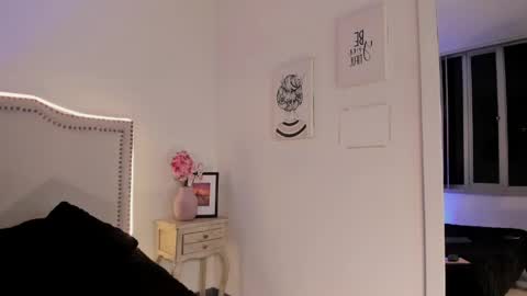 Nia Malkova online show from May 5, 9:06 am