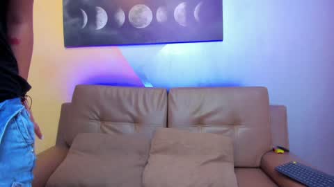 Snapshot of nia_stark chatting on January 6, 11:51 am Estefani online show from January 6, 11:51 am