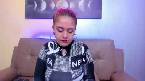 Snapshot of nia_stark chatting on January 24, 11:59 am Estefani online show from January 24, 11:59 am
