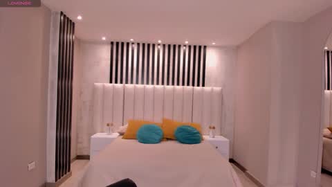 Call me Nia  online show from September 27, 6:57 pm