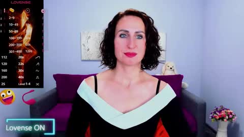 Snapshot of niasmithh chatting on October 2, 12:23 pm niasmithh online show from October 2, 12:23 pm