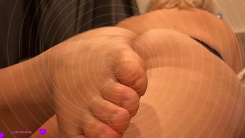 Kim online show from December 21, 2:57 pm