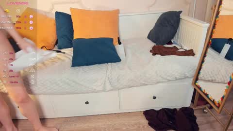 Alice  online show from February 11, 11:21 am