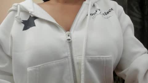 Snapshot of nicebrown chatting on October 17, 10:01 pm Sfora online show from October 17, 10:01 pm