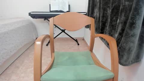 Snapshot of nicebrown chatting on October 28, 10:34 pm Sfora online show from October 28, 10:34 pm