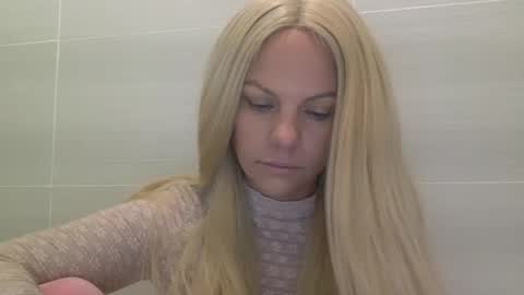 Amber online show from October 25, 9:28 am