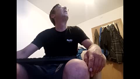 nicefuck0077 online show from May 9, 10:37 pm