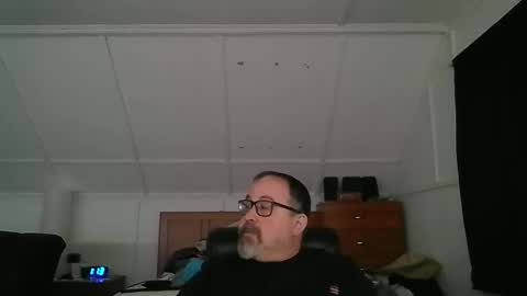 Snapshot of niceguy7208 chatting on May 11, 5:13 am niceguy7208 online show from May 11, 5:13 am