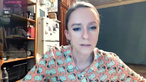 Snapshot of nicekat chatting on November 8, 7:23 pm Kathrine online show from November 8, 7:23 pm