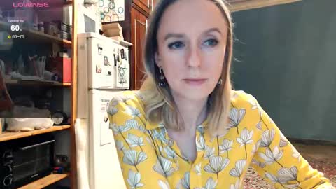 Snapshot of nicekat chatting on November 12, 8:08 pm Kathrine online show from November 12, 8:08 pm