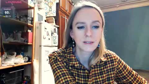 Snapshot of nicekat chatting on November 14, 9:02 pm Kathrine online show from November 14, 9:02 pm