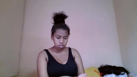 nicelly01 online show from May 16, 6:43 am