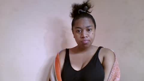 Snapshot of nicelly01 chatting on June 29, 5:14 am nicelly01 online show from June 29, 5:14 am
